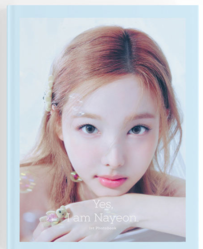 TWICE NAYEON (나연) - 1st PHOTOBOOK [Yes, I am Nayeon.]