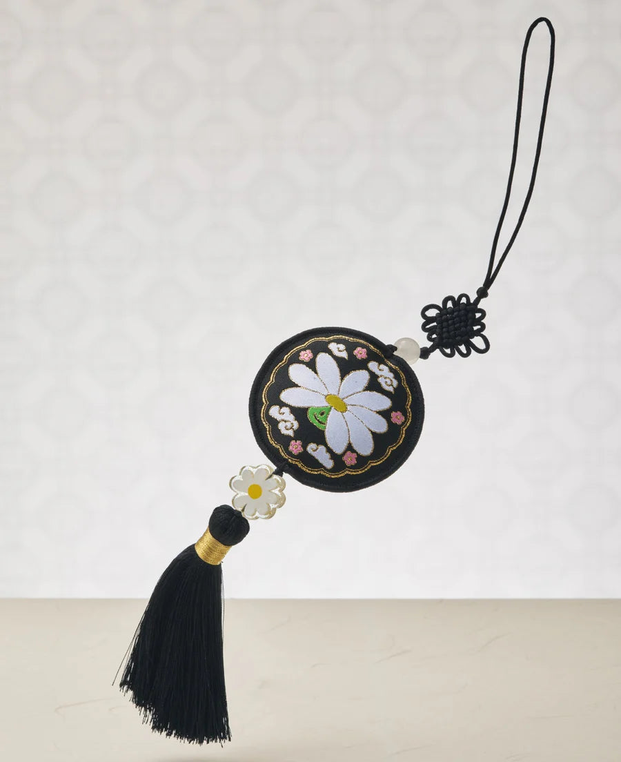 G-DRAGON [ZO&FRIENDS] - K-EDITION OFFICIAL MD ANNE Tassel Keyring